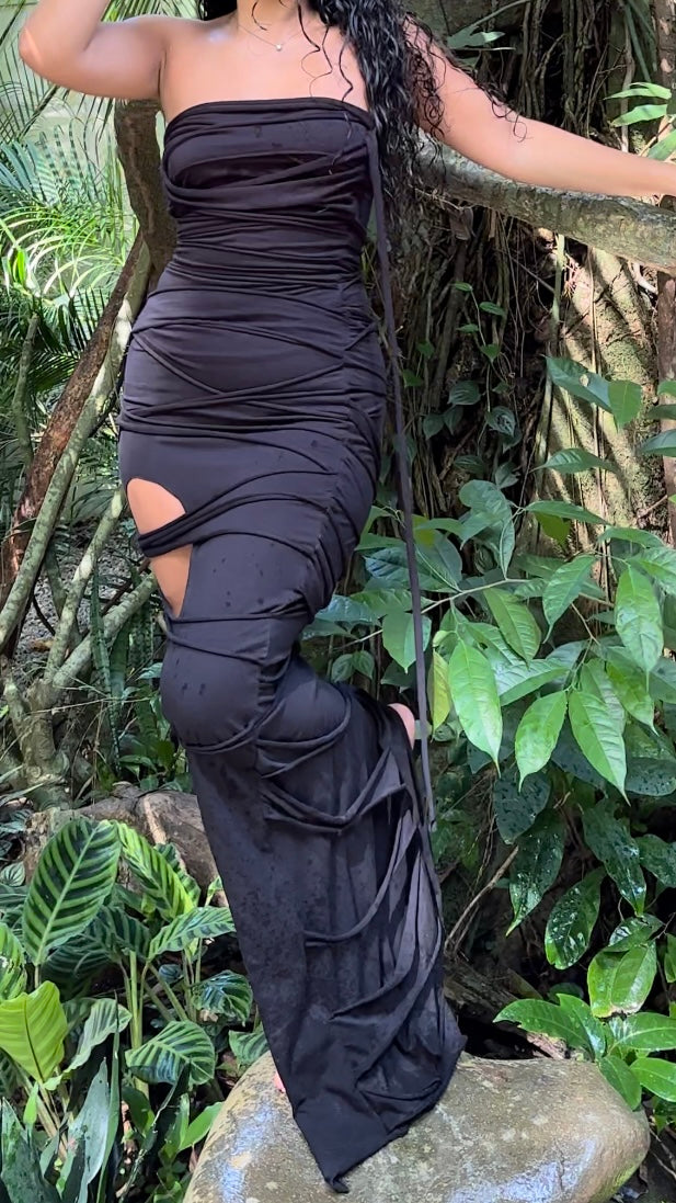The black Mummy dress